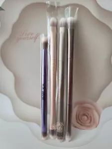 4 Stück Urban Decay Naked/Naked 3/Heat/Blending Double Ended Eyeshadow Pinsel Neu - Bild 1 von 1