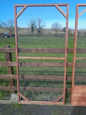 SHROPSHIRE MANUFACTURING COMPANY Aviary Panels 6ftx3ft' - various wire mesh / various designs