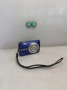 Olympus Stylus 820 Digital Camera Blue UNTESTED ( FOR PAETS OR REPAIR ) - Picture 1 of 3