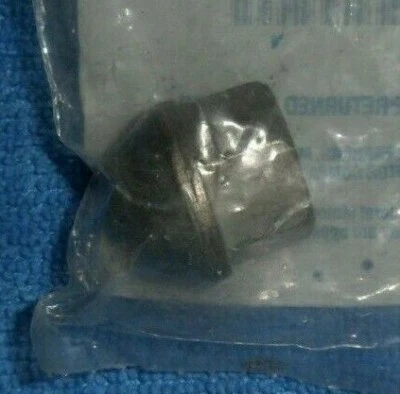 Tuercas de rueda Ford OEM 2011-2013 Transit Connect (3) Ford CV6Z1012B Foto 1 de 2