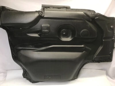 03-12 LAND ROVER RANGE ROVER HSE PUERTA LATERAL PASO DELANTERO Deflector de agua interior Foto 1 de 4