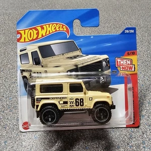 Hot Wheels Land Rover Defender 90 Creme / Beige Brandneu - Bild 1 von 4