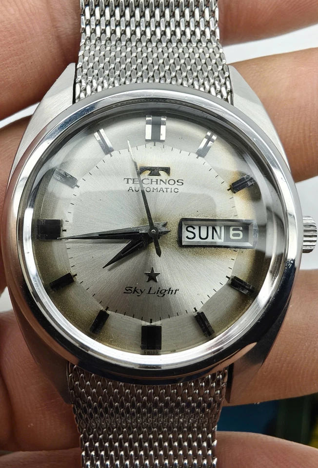 Reloj Vintage Technos Sky Light Automático 25 Joyas Día Fecha Pie Pan 2̀̀̀̀̀522! Foto 1 de 4