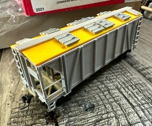 Eastern Car Works HO RTR #2021 70 Ton Enterprise Cov Hopper Undecorated - Picture 1 of 5