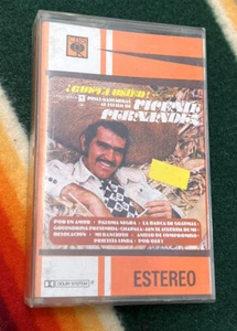 VICENTE FERNANDEZ GUSTA USTED JOYAS RANCHERAS AL ESTILO DE CASSETTE - Picture 1 of 5