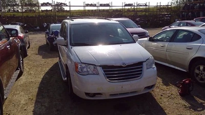 Radiator Standard Cooling Fits 08-10 CARAVAN 4306099 Foto 1 de 4