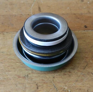 1955-68 Chevrolet Ford Mopar New unitized water pump seal for 5/8" bearings - Picture 1 of 4