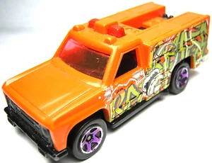 2014 HW RAPID RESPONDER 1:64 DIECAST & PLASTIC ORANGE 3" FIRE RESCUE TRUCK NICE - Picture 1 of 10