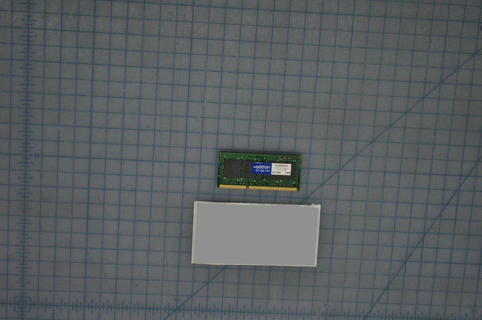 Lenovo Memory 2GB PC3-8500 DDR3-1066MHz Unbuffered 204-P SoDimm 55Y3713 43R1969 - Image 1 of 2