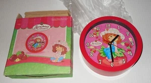Strawberry Shortcake Wall Clock - New In Box - Picture 1 of 9
