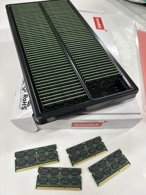 Módulo RAM industrial 4 (8 GB cada uno) Innodisk M3S0-8GSSDLPC-B074 DDR3L-1600 SODIMM Foto 1 de 4