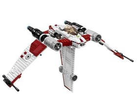 LEGO Star Wars: V-19 Torrent (7674)- wrong torso 