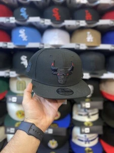 New Era Chicago Bulls Black/Red 9Fifty Adjustable SnapBack Hat - Picture 1 of 5
