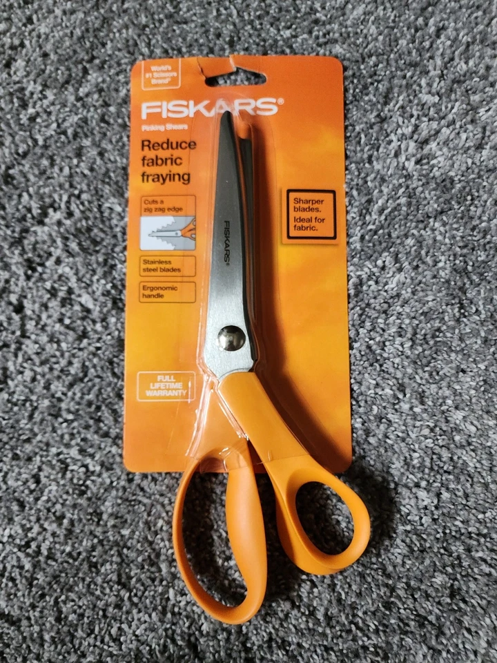 Fiskars Zig-Zag Pinking Shears - Image 1 of 1