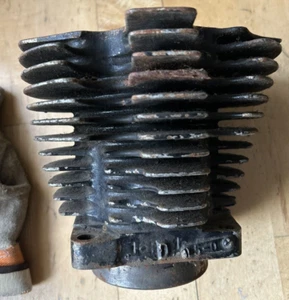Harley-Davidson 900cc XL SPORTSTER OEM CYLINDER  FACTORY ORIGINAL - Picture 1 of 16