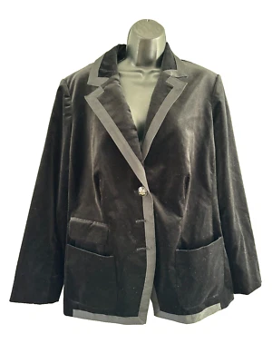 Sutton Studio Womens Long Sleeve 3 Button Fr ont Black Velvet Tuxedo Jacket 16W - Image 1 of 4