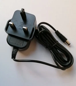 UK REPLACEMENT ROLAND GO PIANO GO-61P KEYBOARD 5.7V 2A UK POWER SUPPLY ADAPTER - Picture 1 of 3