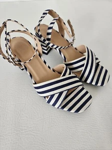 Ladies Sandals Size UK 5 Block Heel Crossover Sandals Navy Striped J D Willams - Picture 1 of 8