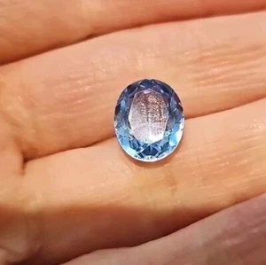 Light Blue Topaz Precious Stone Only. Small Chip. - Picture 1 of 8