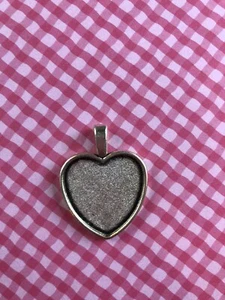 Antik Silber Herz 22mm Cabochon Fassung Anhänger Rohling Schmuck Angebot Selten - Bild 1 von 5