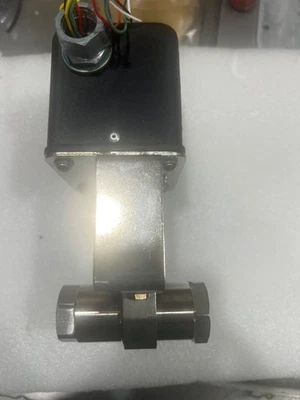 Hoke Electrical Motorized Ball Valve 1/2” 115V AC - Image 1 of 4