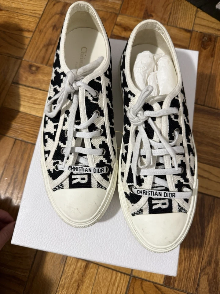 Zapatillas Christian Dior Walk'n'Dior Pata de Gallo Talla 40 Foto 1 de 4