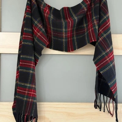 "Bufanda J.Crew 100 % lana tartán a cuadros flecos roja verde negra 66"" de largo" Foto 1 de 4