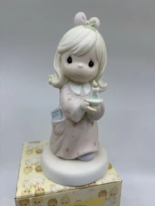Vintage 1997 Precious Moments Sharing the Light Of Love Figurine 272531 Retired - Picture 1 of 5