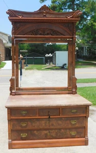Lovely walnut Victorian Dresser with Large Mirror - Picture 1 of 10