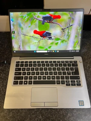 Dell Latitude 7400 14" FHD i5 - 8365U - 8 GB RAM - 256 GB - Win 11 Pro - Image 1 of 4