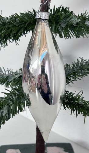Picture 1 of 2