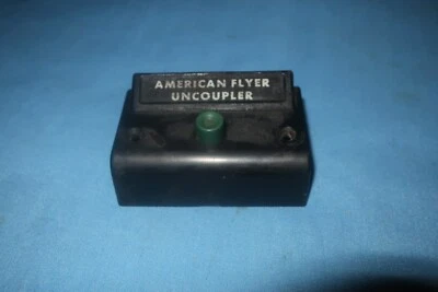 Scarce American Flyer Uncoupler Control Button with Green Button - Image 1 of 2