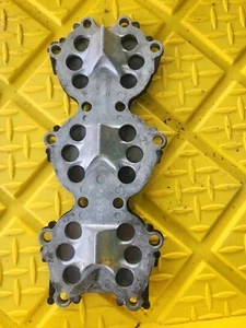 Colector de inducción bloque de caña fueraborda Mercury Mariner 19075A3 8M02197 19075A3 - Imagen 1 de 8