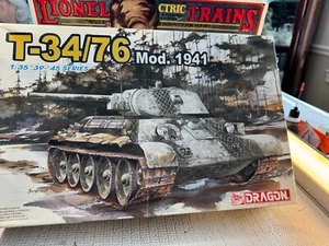 1:35 DRAGON T-34/76 Mod. 1941 Soviet Russian TANK KIT- NEW💥 WM101 - Picture 1 of 4