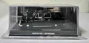 007 James Bond Taxi Austin FX4 - Octopussy - Foto 1 di 4