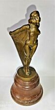 Mascotte en bronze Automobile Bouchon de radiateur ancienne femme nue ailée