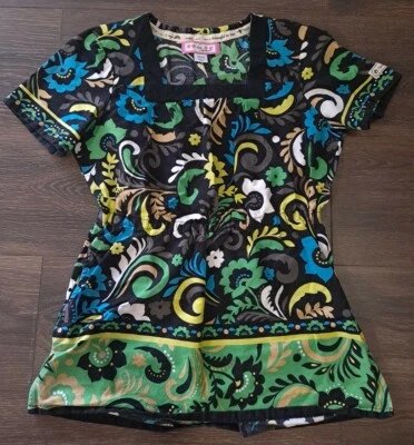 Women's Floral Koi Scrub Top in Size XX-Small Sku #22 - Image 1 of 4