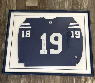 Johnny Unitas autographed Baltimore Colts jersey (framed) Foto 1 de 3