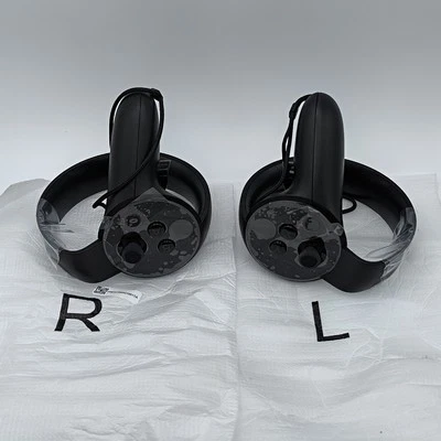 Oculus Rift CV1 Replacement Controllers Right & Left *Brand New* - Image 1 of 3