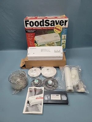 Foodsaver Vac 750 Vacuum Sealing System Packing - New Bonus Pack Vintage - Image 1 of 4