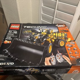 LEGO TECHNIC: Volvo L350f Wheel Loader (42030)