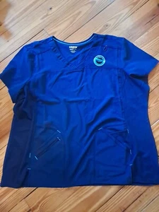 Blusa Médica Scrubstar Cuello en V Negra con Borde Azul 3XL/3XG - Imagen 1 de 5