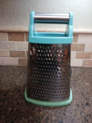 Rallador de caja profesional Kitchen Aid acero inoxidable 4 lados. Talla XL verde azulado, Foto 1 de 4