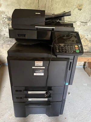 Kyocera TASKalfa 3051ci Farblaserdrucker A3/A4 Multifunktionsgerät mit Finisher - Bild 1 von 4