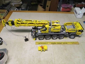 LEGO TECHNIC: Mobile Crane MK II (42009) Vintage 95% Completo Mancano Coppia Pezzi - Foto 1 di 17