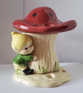 Vintage Kitsch Ceramic Toodstool And Gnome Toothbrush/Pen Holder - Picture 1 of 5