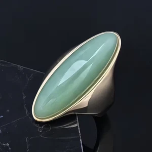 Schöner mintgrüner Zirkon Ring Gr. 10. NEU! KOSTENLOSER VERSAND IN DIE USA! - Bild 1 von 2