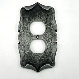 Vintage Amerock Carriage House Duplex Outlet Receptacle Wall Plate Cover - Picture 1 of 13