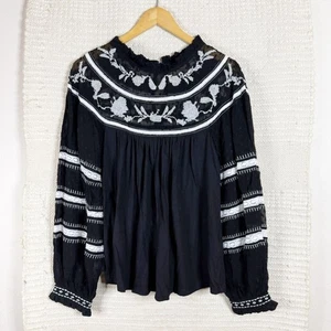 ANTHROPOLOGIE Maeve Top Winona Encaje Bordado Blanco y Negro PEQUEÑO - Imagen 1 de 7