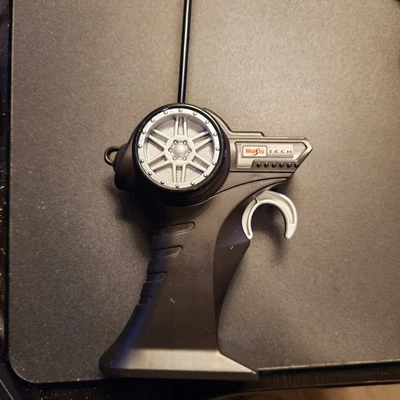 Maisto Tech Black And Silver Remote-Control Car Replacement Controller (49MHz) - Image 1 of 4